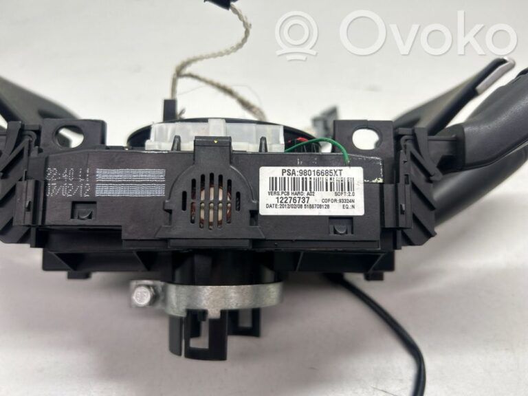 beca8a44c3a033f3b1b1dd2b71084c37-c7927d54bfd30feff18e8fa8780b8a07_steering_wheel_buttons_switches