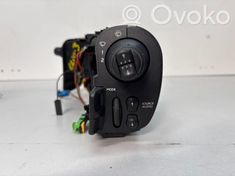 c114a0c69da391597ede8d07e1716be4-fb1b575e9c5683bae71f3ec281b91c50_wiper_turn_signal_indicator_stalk_switch