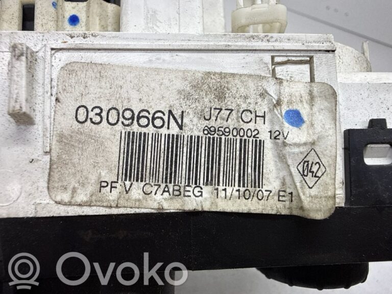 c1de3a45a5fac5497abf424101ef8067-3a36bc31fb5581f5f5662ba0850d40ff_climate_control_unit