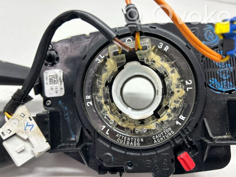 c24c71408c7b1e072edb47494a529597-1c9f3ff7400b33ac777d13d43070d2d7_wiper_turn_signal_indicator_stalk_switch