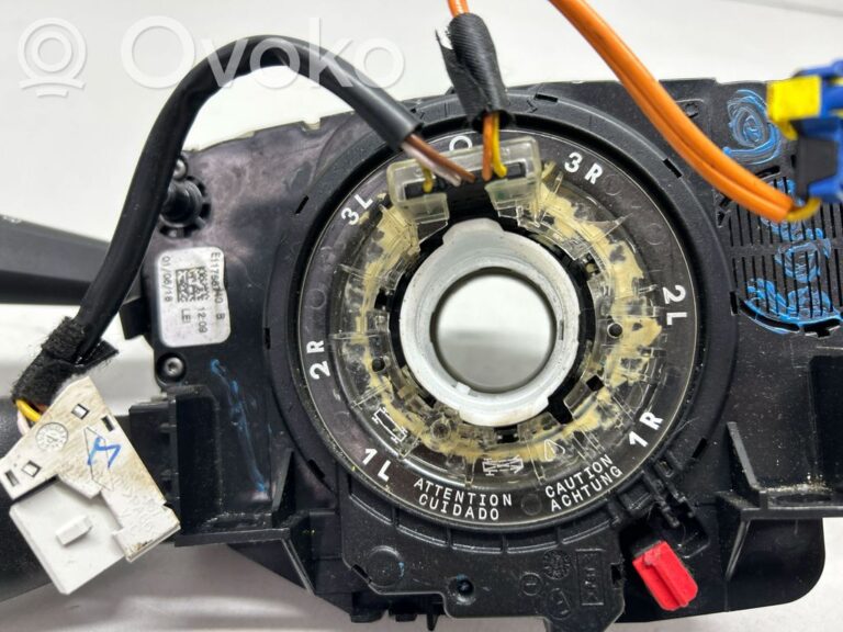 c24c71408c7b1e072edb47494a529597-1c9f3ff7400b33ac777d13d43070d2d7_wiper_turn_signal_indicator_stalk_switch