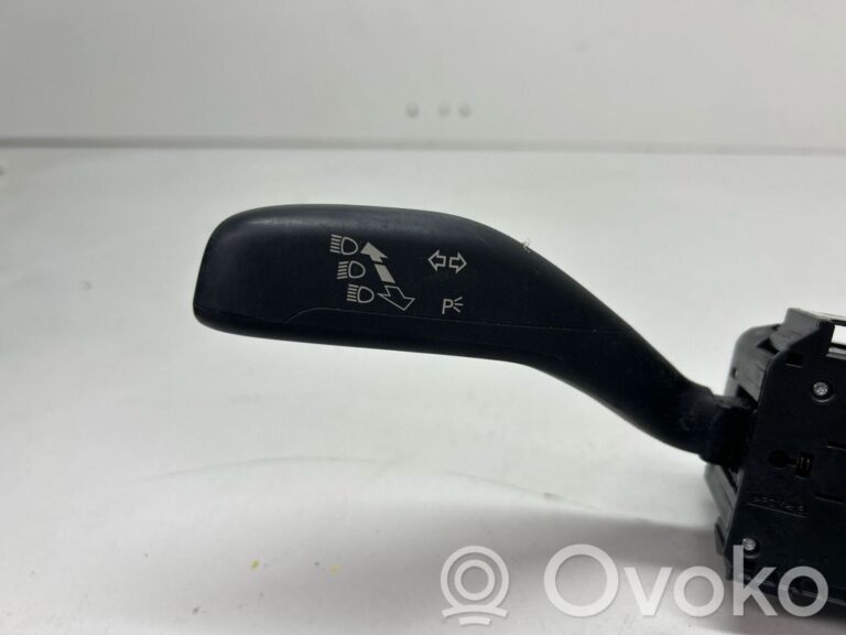 c25cc849908c35f22d5fade69590c9dc-550efce30c6fef4f2993b7a2c27f6418_wiper_turn_signal_indicator_stalk_switch