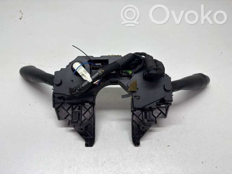 c2aa5136ebfe6bf2396d2fbf3aee20e4-5d9b176700c145259bcca748f12d2804_wiper_turn_signal_indicator_stalk_switch