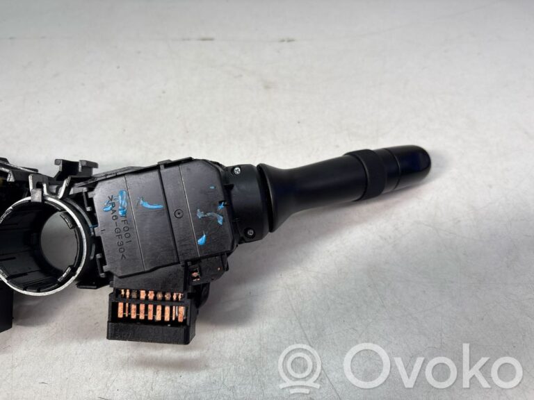 c2fc3103147ba3e1263c44a99a6d6117-e8db77d5ac91dde5db5e542790520742_wiper_control_stalk