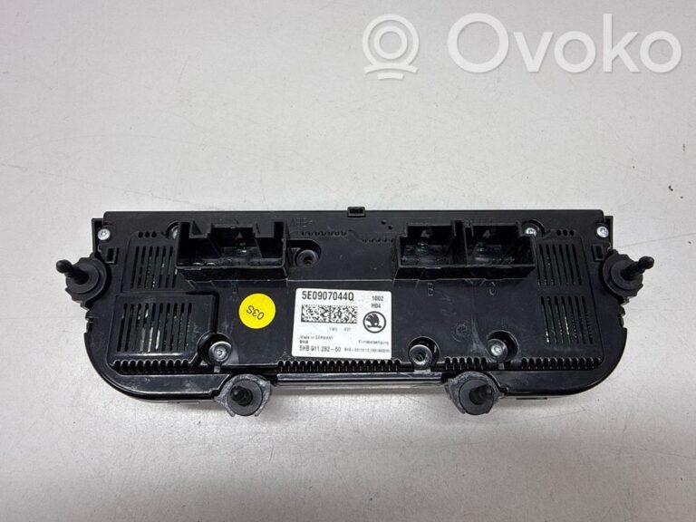 c3483bcf48a8e2a2fac63b5ee25a8fcd-66dc6c52d3b2b0b43c3bb21ca41fdfe5_climate_control_unit