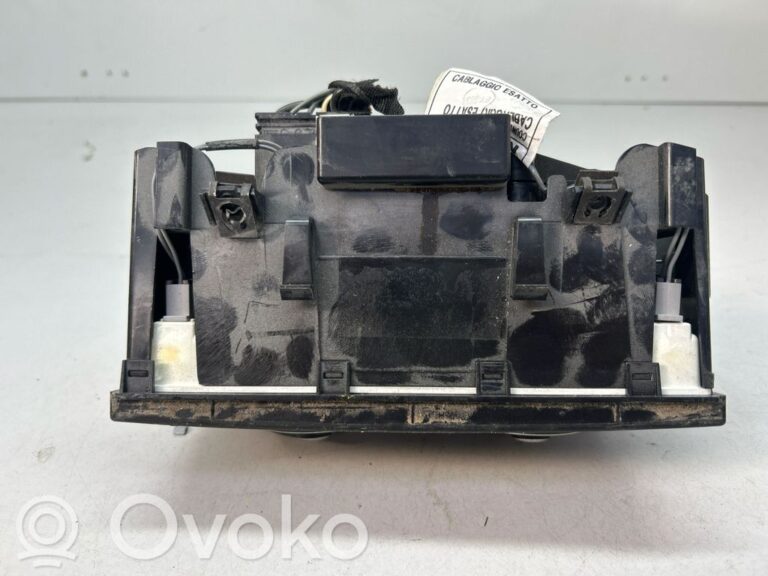 c3c7f6c22258954d65f4cc8525e1944c-0c52a46d4c50c06aafabd87571fd4f22_climate_control_unit