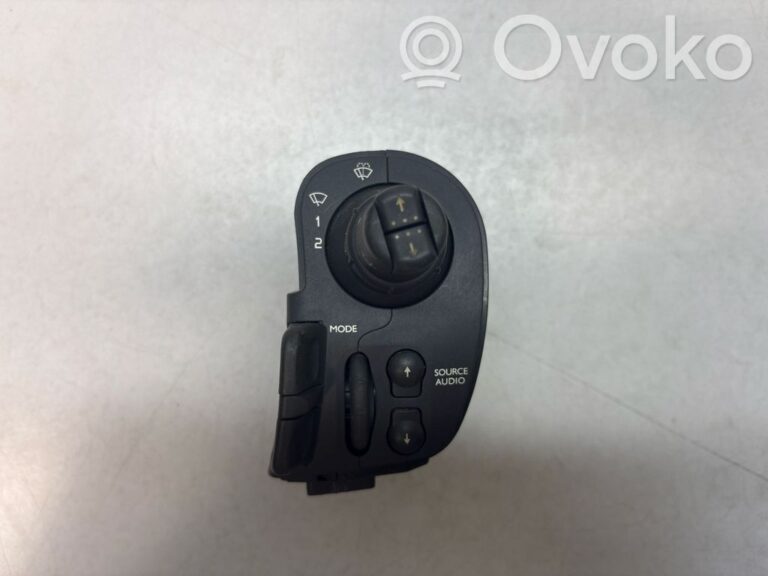 c541c5e55343d00434e6439a002ddece-ff03cfb1b27928f7357d704da5fda22e_wiper_control_stalk