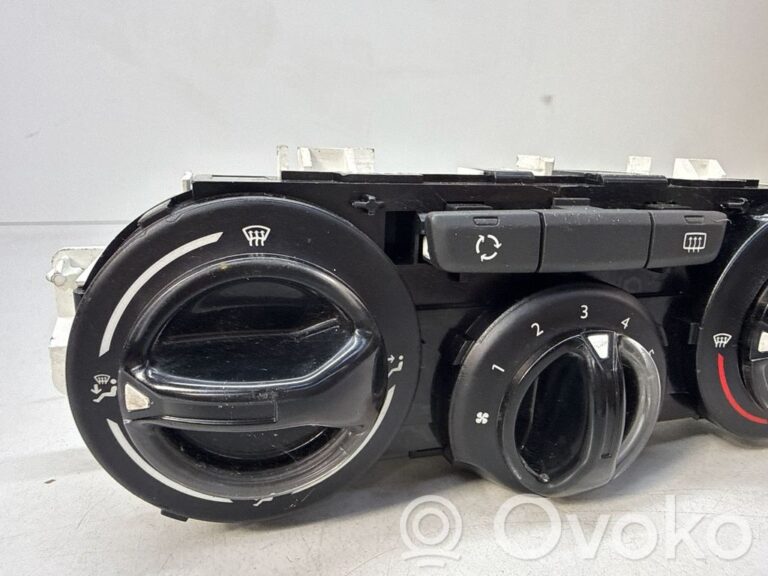 c603d24bdfa598e8c0d2dbdefe343b38-29f2b08e3bc97c4edcc24e5e5b38ac2f_climate_control_unit