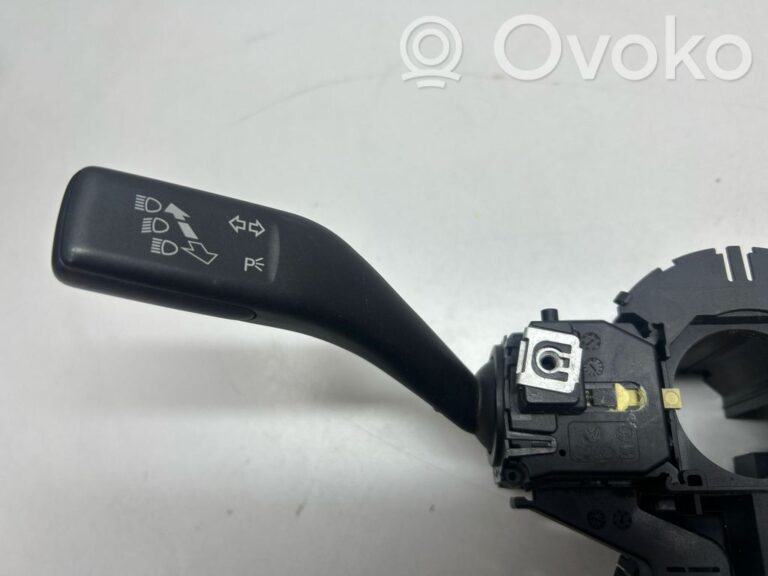 c6d14ea86e8ac5fde7aa7d0c4b06ce56-4cd63ab5e3f8a98b45d04feae5b5195e_wiper_turn_signal_indicator_stalk_switch