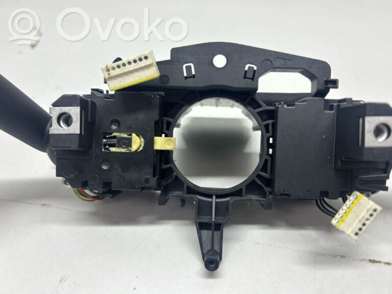 c84554e10f651ea65728aa02d7be5fb8-6e3b84dd54a9882b9a4dc9bf5282b6d1_wiper_turn_signal_indicator_stalk_switch