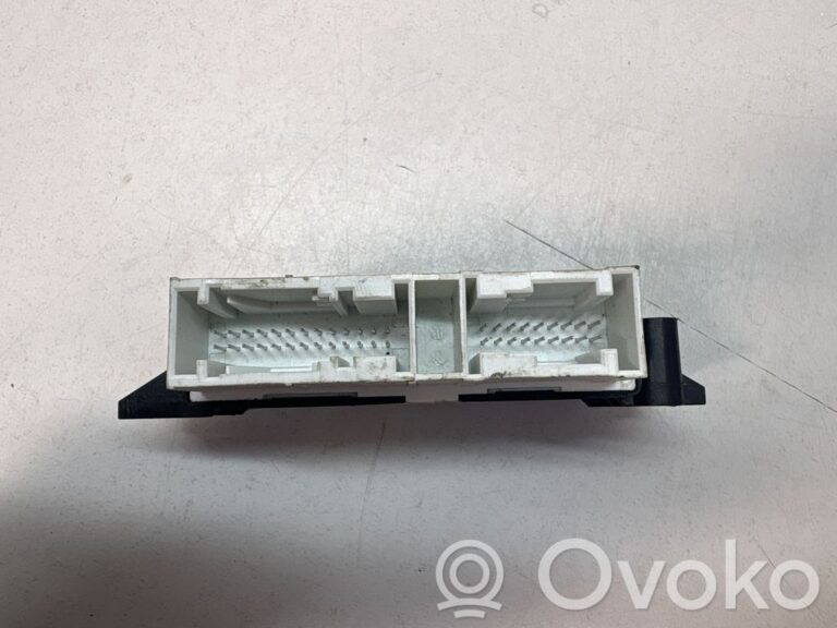 c8d599416d9c444ed6ecc5933690692f-ebf26063c44cc78c17c17f929cf4d02f_parking_pdc_control_unit_module