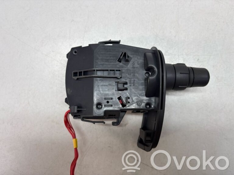 c95a808b0cb493a6e90fb2c2c7329ffb-56367b90224d729149a4aba57bb4fb69_wiper_turn_signal_indicator_stalk_switch