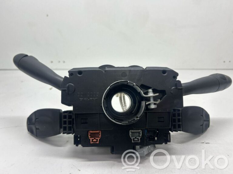 cbc15c8beb479db2eb531f125340f6b5-82d5aa275534dbca9bd084fa2897487c_wiper_turn_signal_indicator_stalk_switch