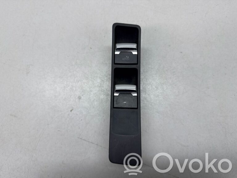 cbce793aeb0b19bb5142266917c53a99-49b71e6285f46222b19fe235a5e8272f_folding_roof_switch