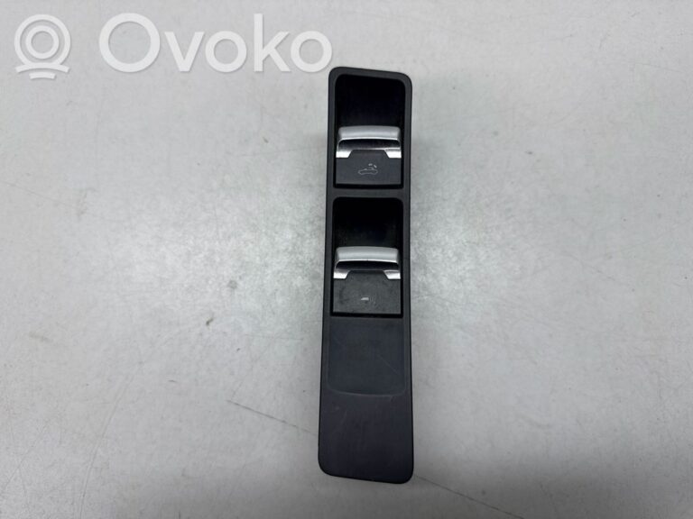 cbce793aeb0b19bb5142266917c53a99-49b71e6285f46222b19fe235a5e8272f_folding_roof_switch