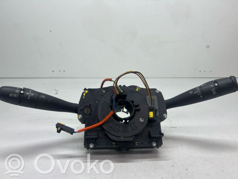 cc64047d5b2a68716aae96ab2f2bfd9b-83f3716ec7573c0c65e5ef2d663c18e8_light_switch