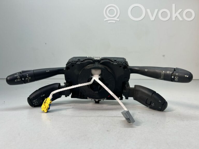 ceded15ee2c90d86c58deb8d280406c8-646095944ce9165014bd47bc62fd5050_wiper_turn_signal_indicator_stalk_switch