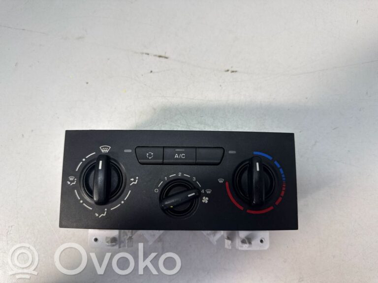 cf4d0b6398eb4a4a888be25ee7bf12bd-8bb9f1e7c8cfd54c018b68f42005c420_climate_control_unit