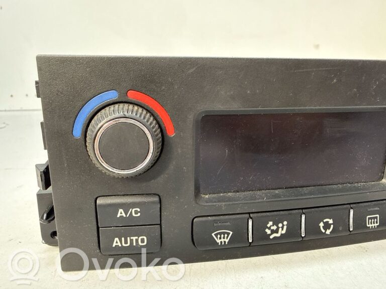 d493d3c0da53945bc468d23399ab6c21-0da3a458c6c1d58c3f271ab65fe90b34_climate_control_unit