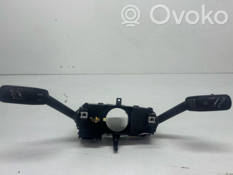 d54422ebef9f40e9e0ec69d9eb70e719-a0d9e2bbee87426ee60fcaeea64ac954_wiper_turn_signal_indicator_stalk_switch