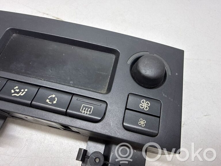 d5522308e763a3adfd5db666f46d4c1f-3f0a0d68b1d3b931863d5a1117de8196_climate_control_unit