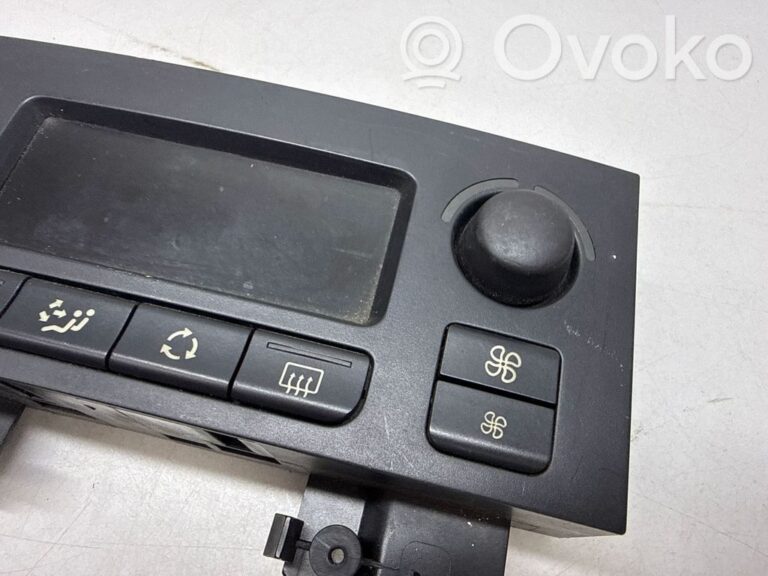 d5522308e763a3adfd5db666f46d4c1f-3f0a0d68b1d3b931863d5a1117de8196_climate_control_unit