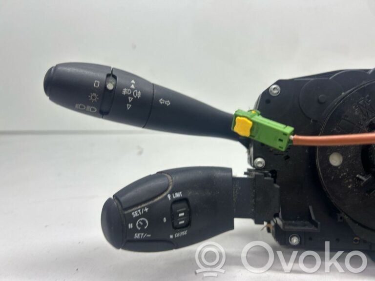 d558de8cacc8fd83002a81b91e19918d-e41ab1aa005a8cfa61b47fb2b02c89bb_light_switch