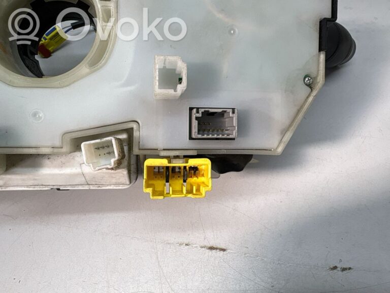 d6b2d19cdb63aae93b52ca06f8701e46-1693a9032d5025b7214e355afc1d6259_wiper_turn_signal_indicator_stalk_switch