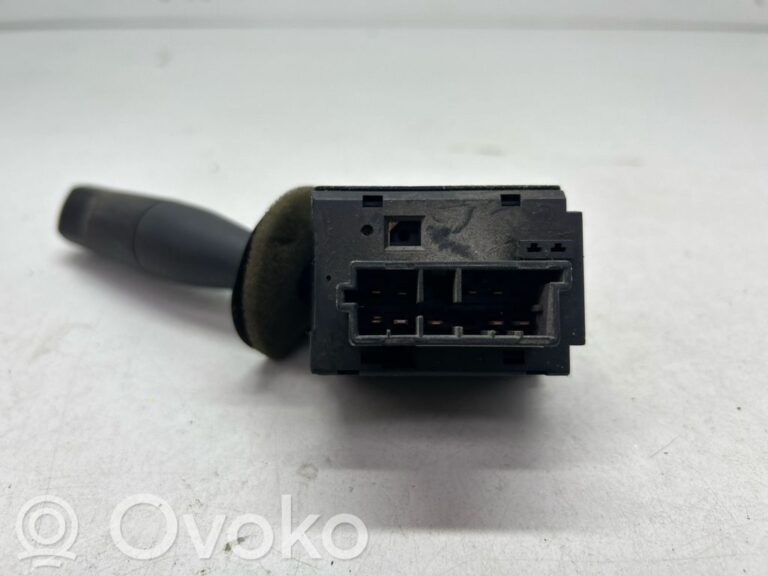 d7d1a2e17a1fece03eddc3fae419f088-bbdb0b370d07a8a5cc1ff7711ff0abac_wiper_control_stalk