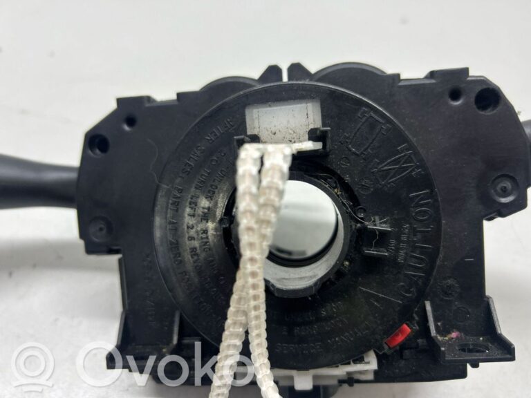 d80c66c020560e7d3fe730071f386582-890fd2c2b7d6f3e7a741bf3951e17729_light_switch