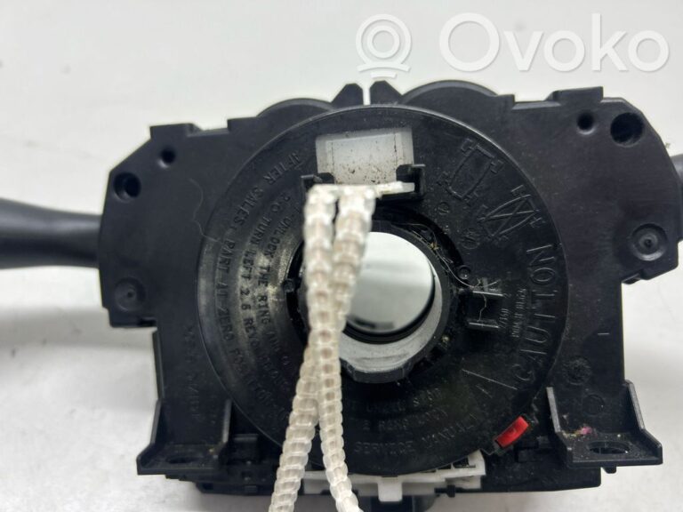 d80c66c020560e7d3fe730071f386582-890fd2c2b7d6f3e7a741bf3951e17729_light_switch