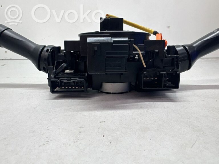 d872b162dea5e3f4588e054bc5f288ff-5113794661baba1263e4e0d60cae62a9_wiper_control_stalk