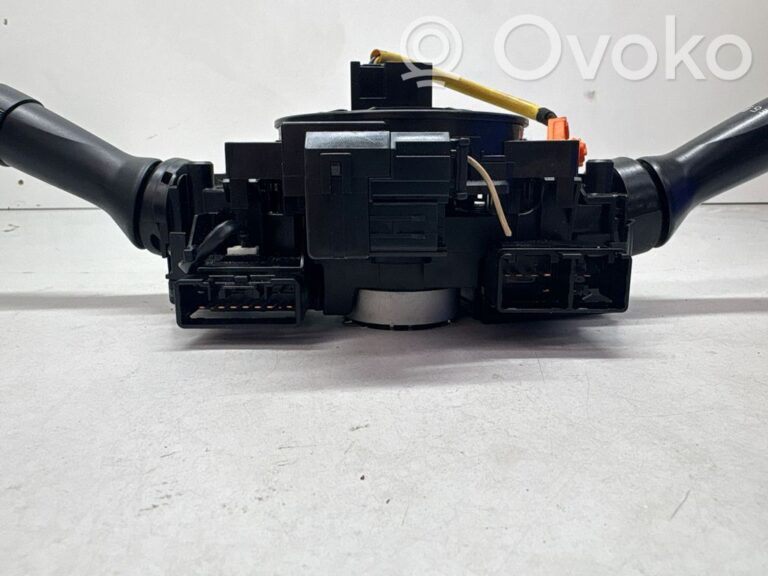 d872b162dea5e3f4588e054bc5f288ff-5113794661baba1263e4e0d60cae62a9_wiper_control_stalk
