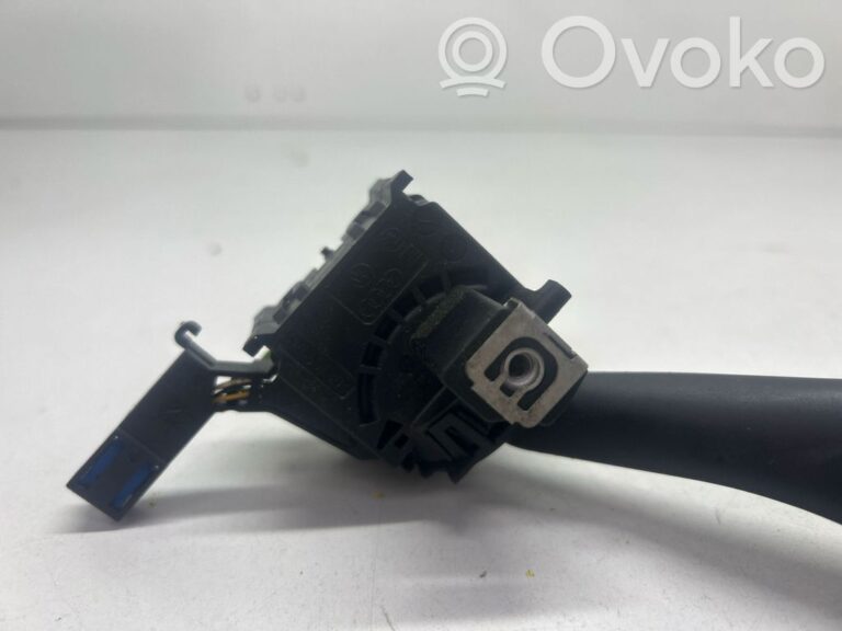 d8ab4c17f08f49651ef40c209fbc7463-43e2d788c5416dbc83655c8ce3e1d2ea_wiper_control_stalk