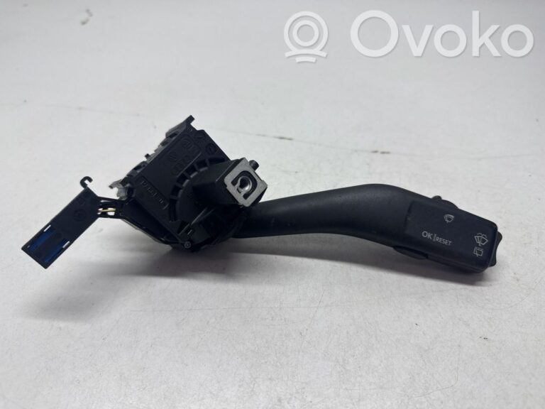 d8e971d1714be02d9c08d45f2b00006d-803cfcbf4729366660f7c6802ad98c7e_wiper_control_stalk