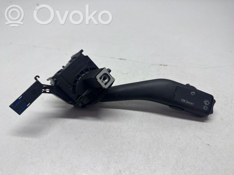 d8e971d1714be02d9c08d45f2b00006d-803cfcbf4729366660f7c6802ad98c7e_wiper_control_stalk
