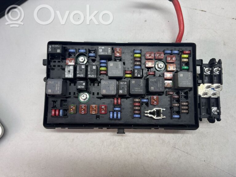 d90311d42686a46afaaf4a27f1573b19-opel_insignia_a_fuse_module
