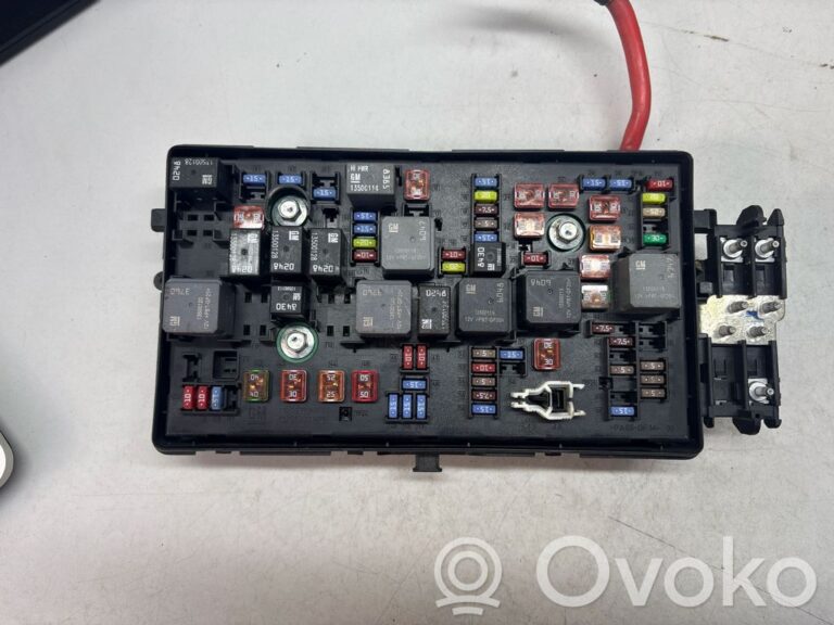 d90311d42686a46afaaf4a27f1573b19-opel_insignia_a_fuse_module