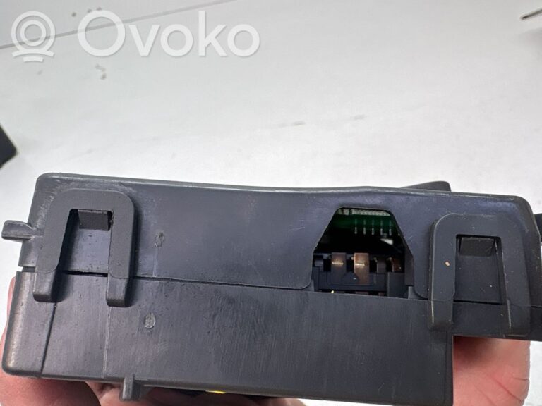 dd04b15797867d1b2a841d1c4d3acbfe-7b5415d5233df420fd1433755350c62a_wiper_control_stalk