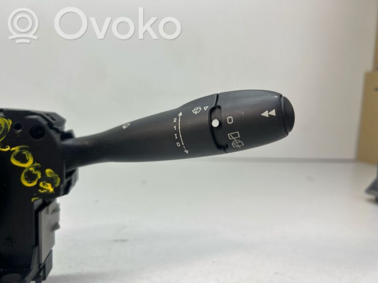 de7d7ca08d64f9af393d44f1c71a9d7c-8ebc6736919e81d3e29133dd73549c3b_wiper_turn_signal_indicator_stalk_switch