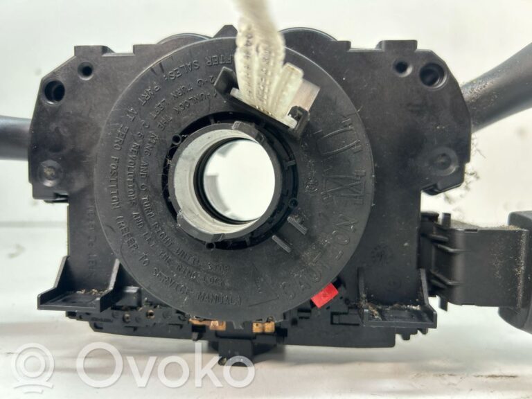 dfdd777f30dad218541b924e28d796a9-364736b5301c1140e2681f19cd228eaf_light_switch