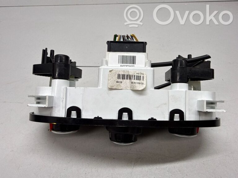 e18d3adefc77defa4b214e52791c21f9-ce9e21225897df519dbf3a31a18335c4_climate_control_unit