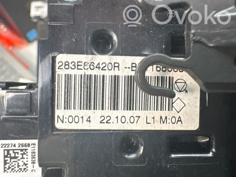 e27126517b6c3c385258856ffc6ab847-a41fe364d709b6a51f096c7a5a2792a9_hazard_light_switch