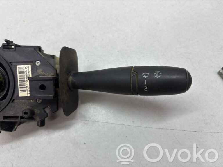 e2d9b1acdf3c45fd5608f4ffa6a011d4-296cf08ce22374d342e79de28d22b6e7_wiper_control_stalk