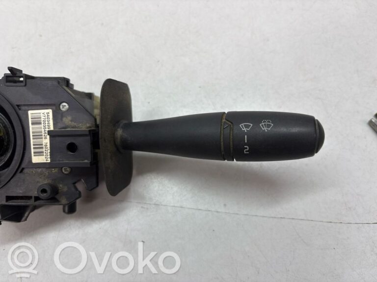 e2d9b1acdf3c45fd5608f4ffa6a011d4-296cf08ce22374d342e79de28d22b6e7_wiper_control_stalk
