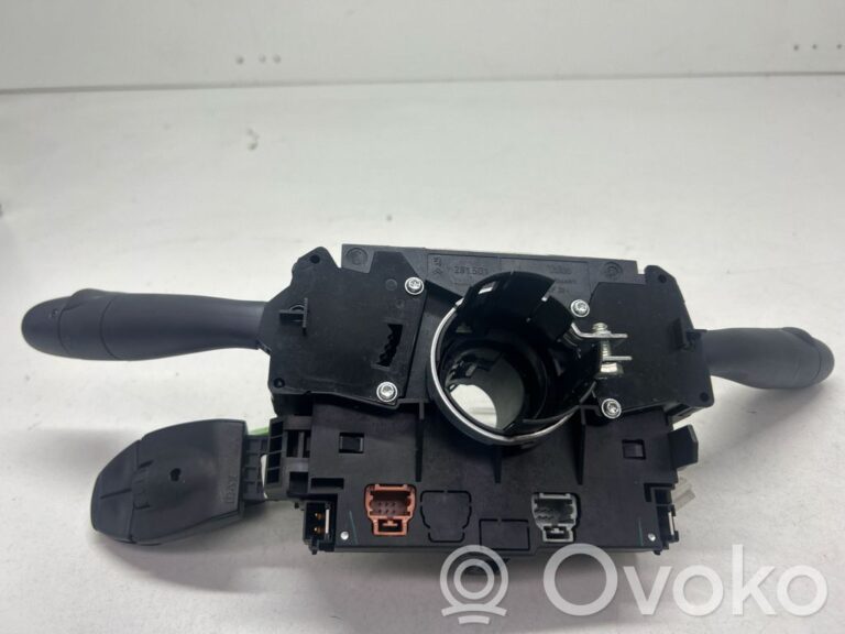 e2dd535c559b8bbff188e51b4907d8bc-5e9c44d6dd5cbd54c130a87416d6a645_light_switch