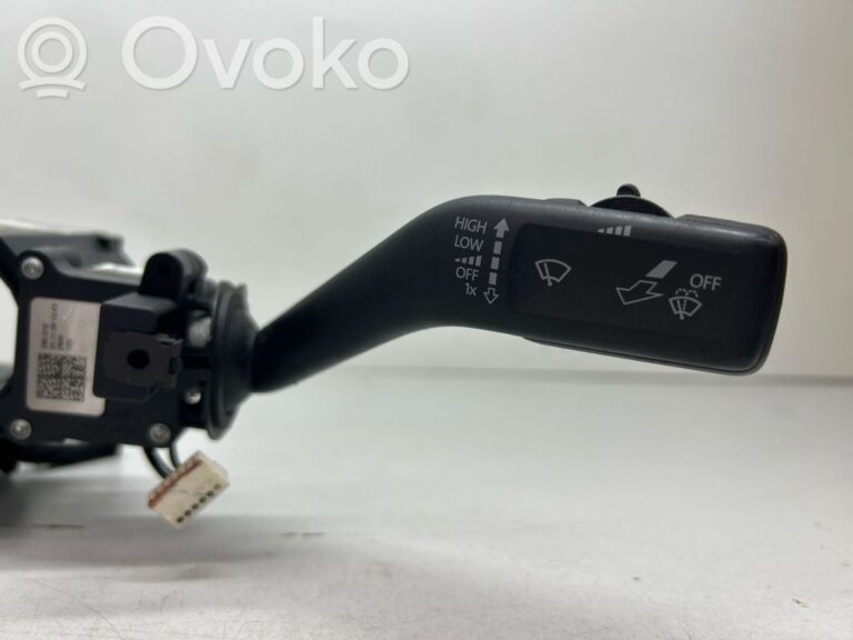e35a8f9f9e6c7dbf2514905a09640167-c95d0c84ae00cdb29efb6b589e4a0bb3_wiper_turn_signal_indicator_stalk_switch