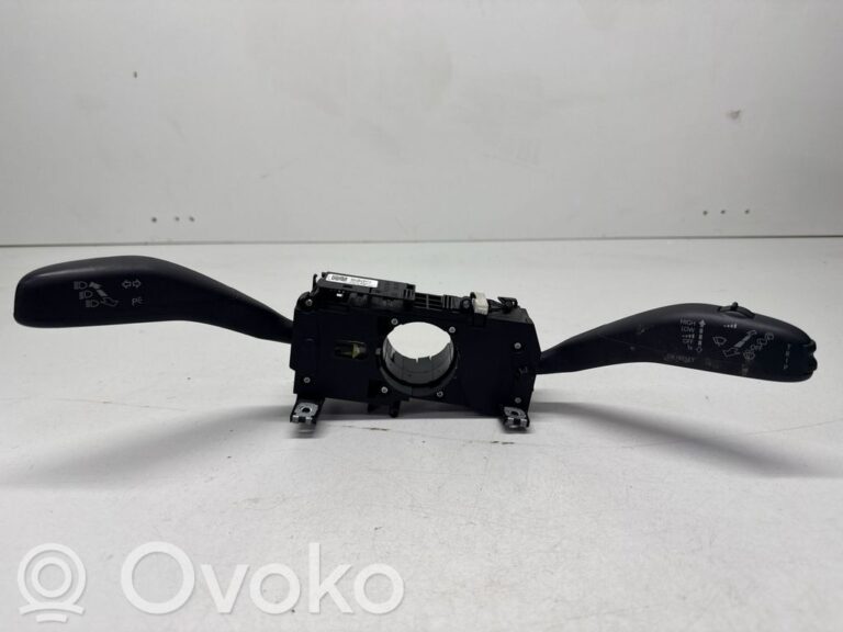 e5f23daebe9b9cacec66c3fe45cdd6b4-042349de23bbfda4851f96ca6b03a2fa_wiper_turn_signal_indicator_stalk_switch