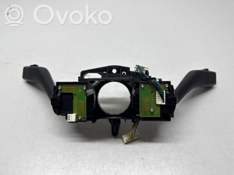 e6702c82e909b34eed03fdfdbfc28b5e-1c27b70dc2f08df54a2a1a676e45e51b_wiper_turn_signal_indicator_stalk_switch