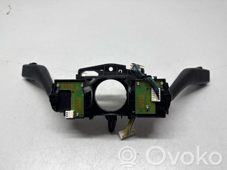 e6702c82e909b34eed03fdfdbfc28b5e-1c27b70dc2f08df54a2a1a676e45e51b_wiper_turn_signal_indicator_stalk_switch